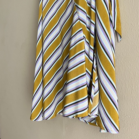 ASTR The Label Wrap Skirt - Picture 4 of 9